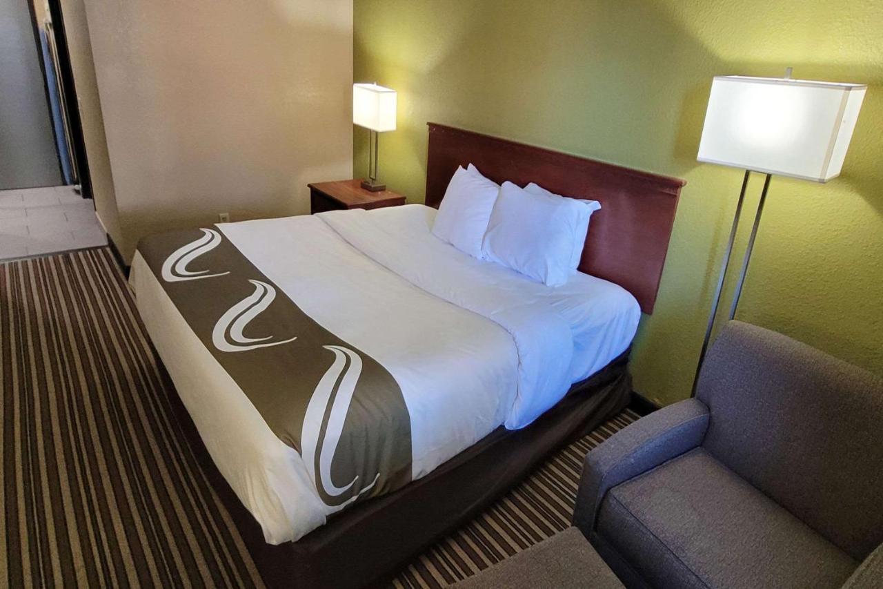 Quality Inn & Suites Columbia I-70 Zewnętrze zdjęcie