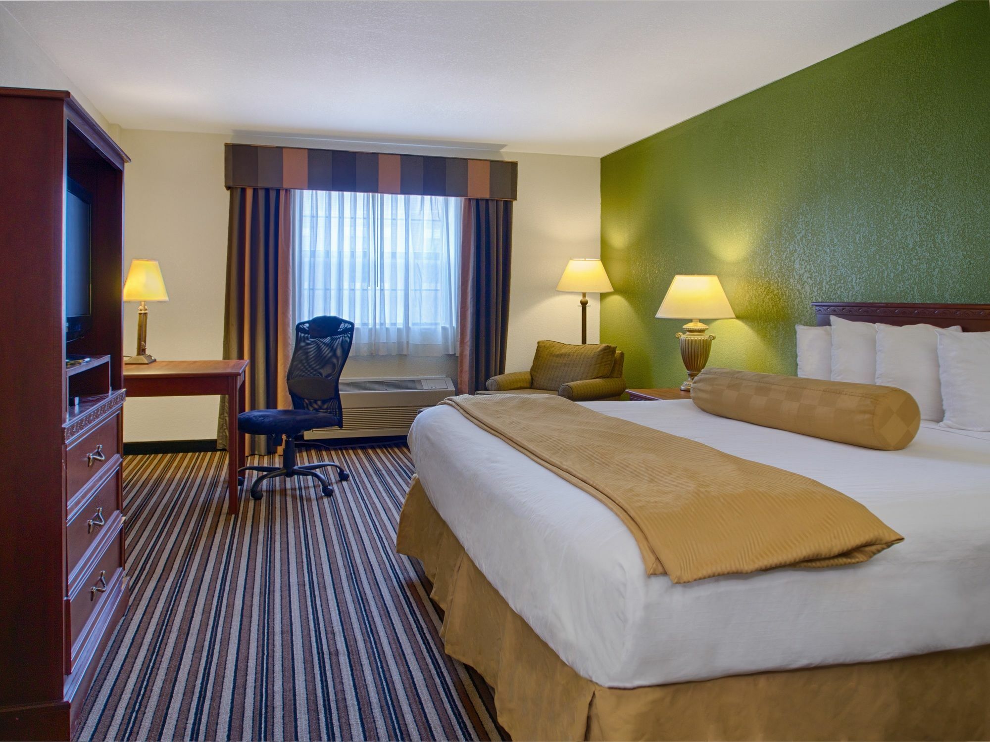 Quality Inn & Suites Columbia I-70 Zewnętrze zdjęcie